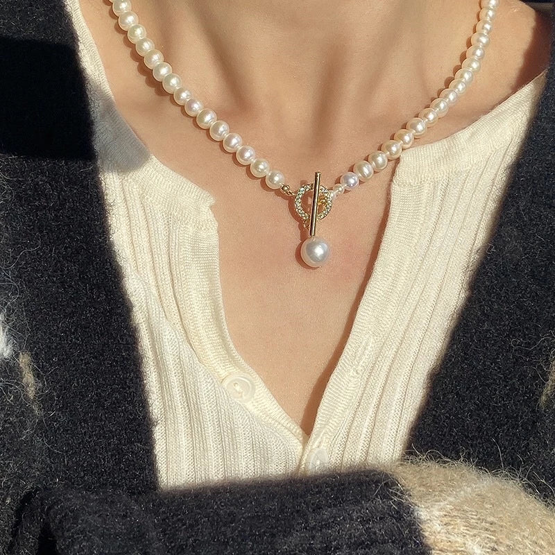 Aurora Pearl Toggle Necklace