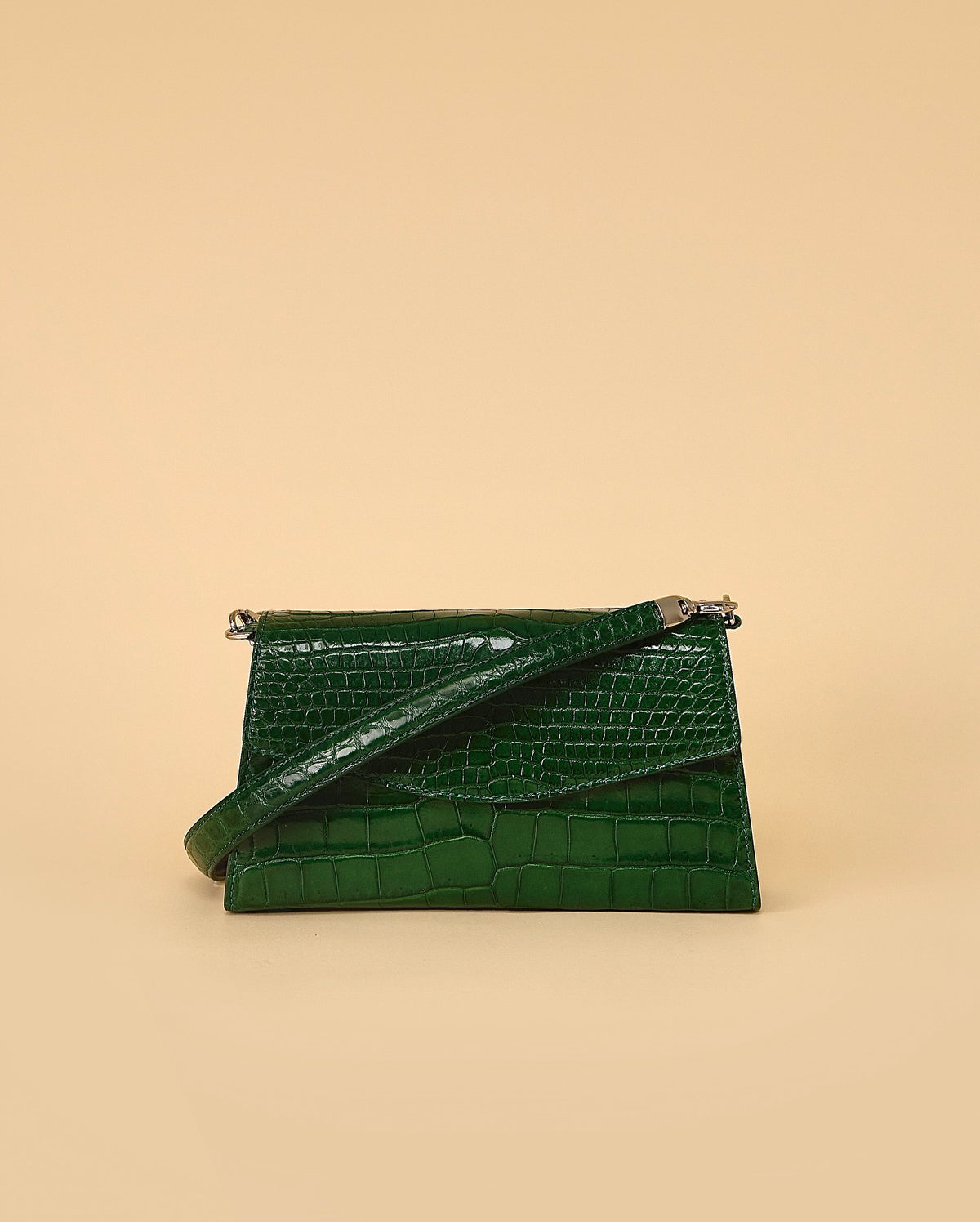 𝗢𝗿𝘃𝗮𝗻𝗶 𝗢𝗹𝗶𝘃𝗶𝗮 𝗦𝗵𝗼𝘂𝗹𝗱𝗲𝗿 𝗕𝗮𝗴